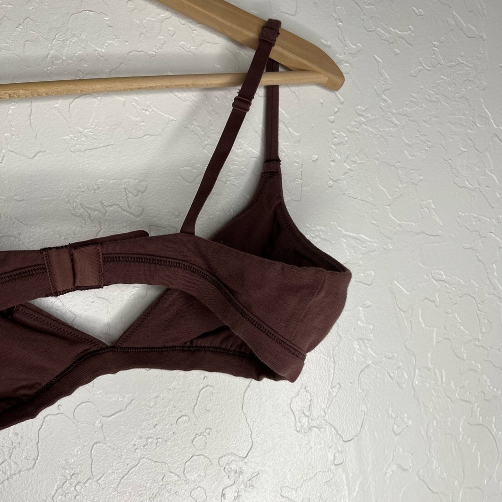 Skims Cotton Jersey Triangle Bra | Medium - Picture 8 of 9
